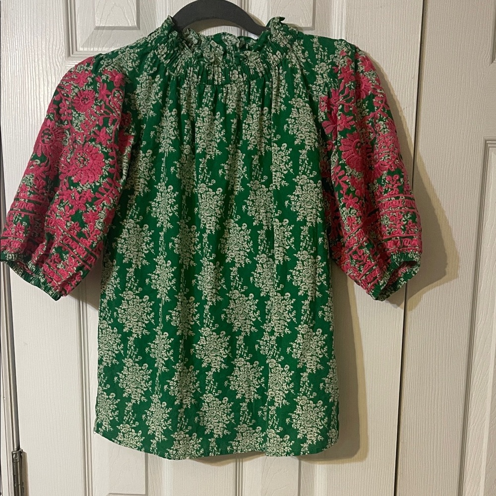 THML Ladies Green Blouse Top w Pink Embroidered Puff Sleeves Sz S